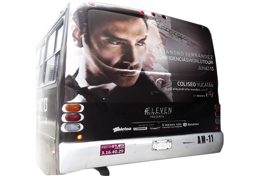 Medallón publicitario en transporte público